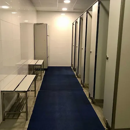 船上ホテル Boat Yacht Barcelona サン・アドリア・デ・ベソス