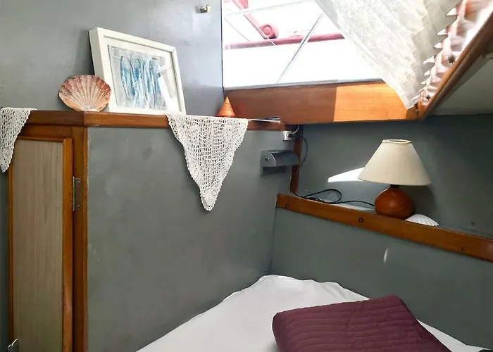 Boat Yacht Barcelona Bådhotel