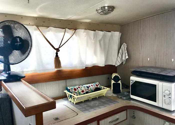 Boat Yacht Barcelona Bådhotel *